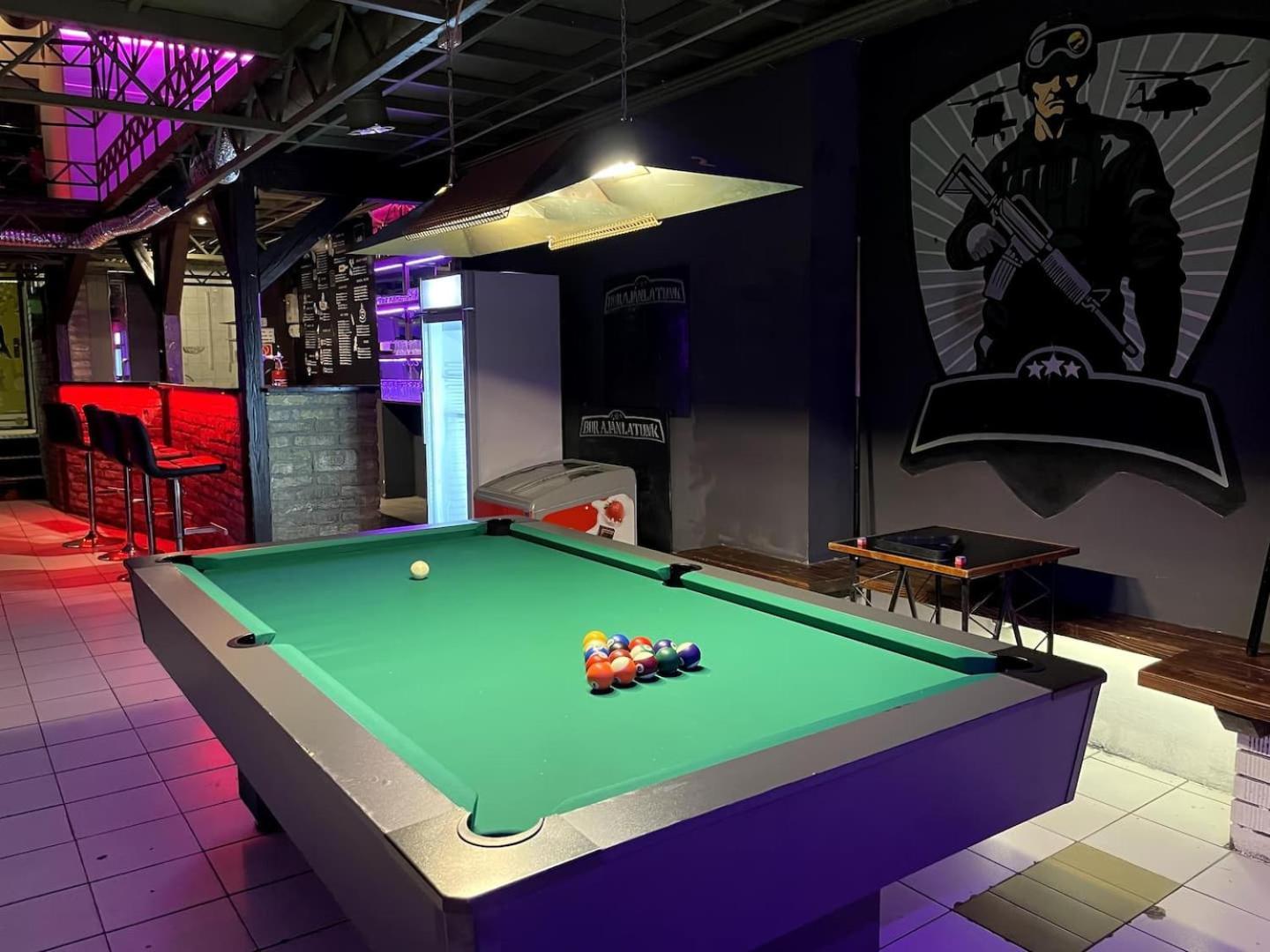 The Bachelor Bar - Bunker | Private Club Vila Budapeste Exterior foto